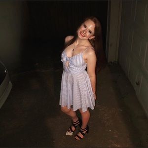 Windsor white / blue sundress w bow worn once